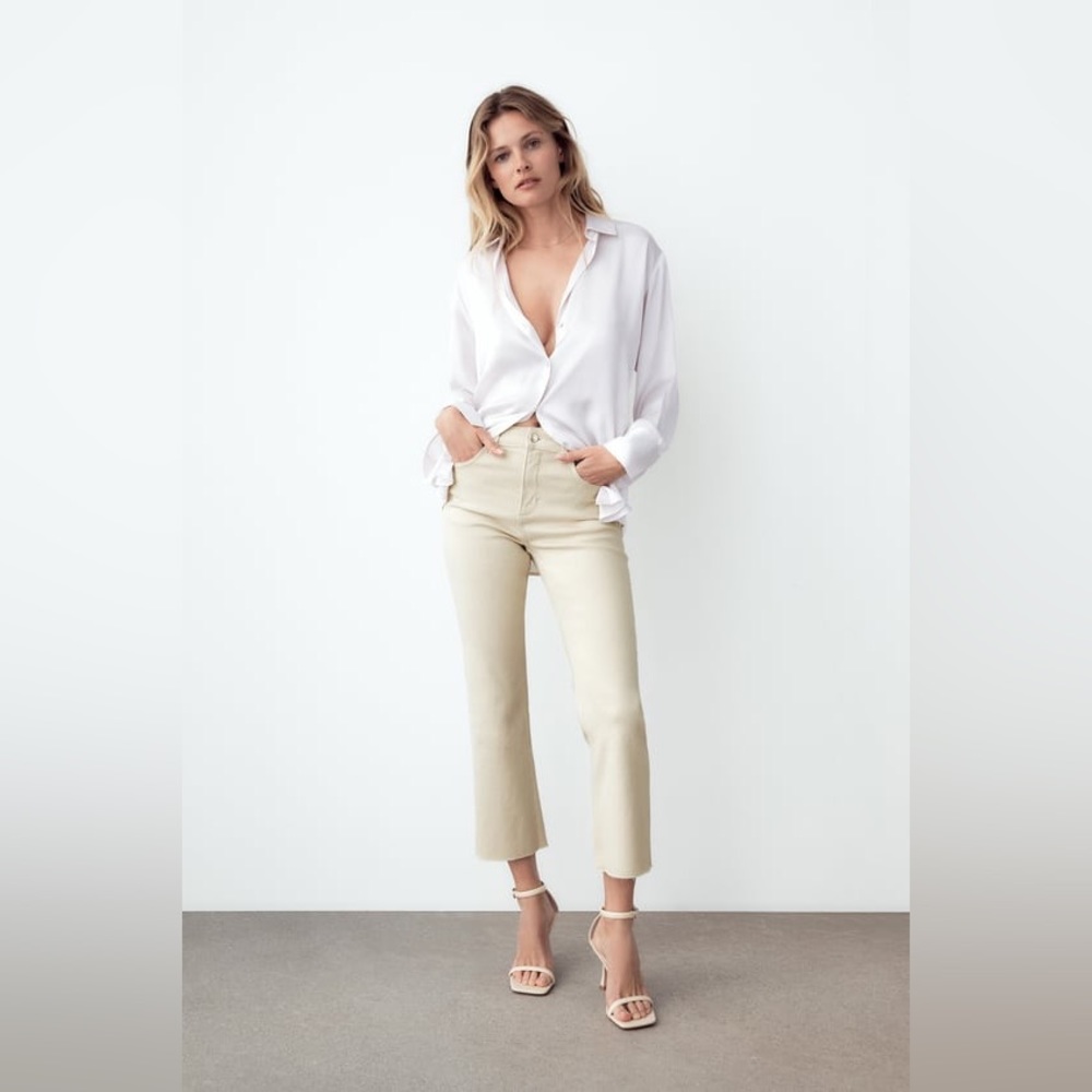 Z1975 HIGH RISE MINI FLARE JEANS | Zara | Ecru Colour | Cream Jeans | Denim